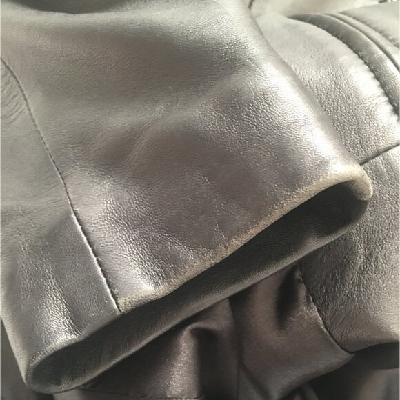 Vintage Black Leather Long Coat With Belt & Zipper Closure - Picture 12 of 13